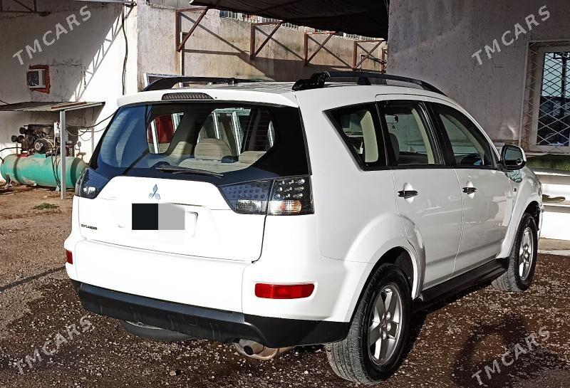 Mitsubishi Outlander 2011 - 190 000 TMT - Ашхабад - img 6