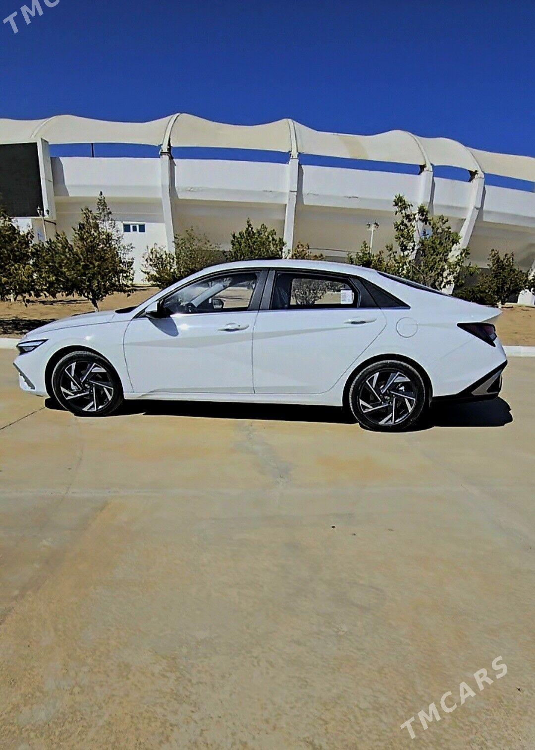 Hyundai Elantra 2025 - 300 000 TMT - Balkanabat - img 4