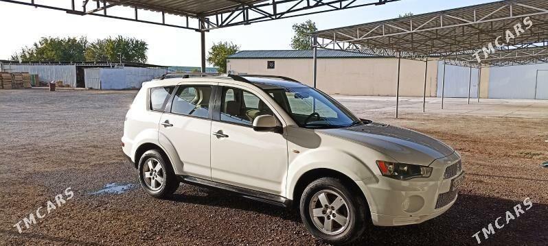 Mitsubishi Outlander 2011 - 190 000 TMT - Ашхабад - img 7