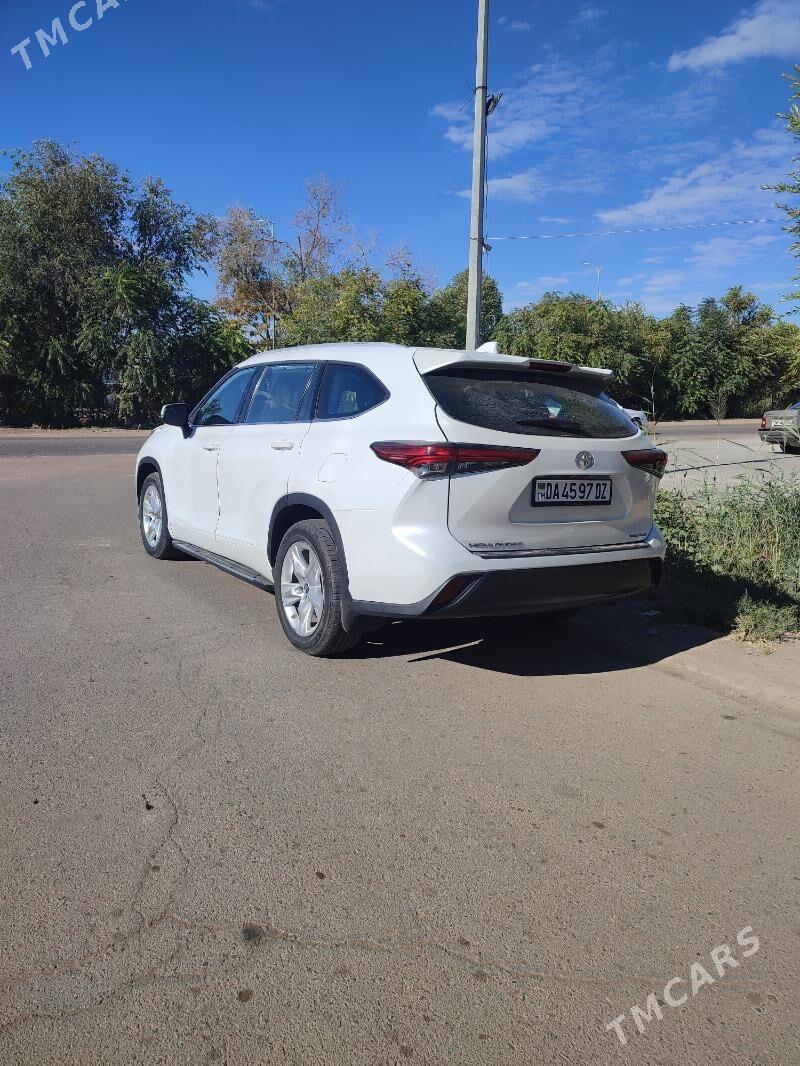 Toyota Highlander 2022 - 550 000 TMT - Daşoguz - img 3