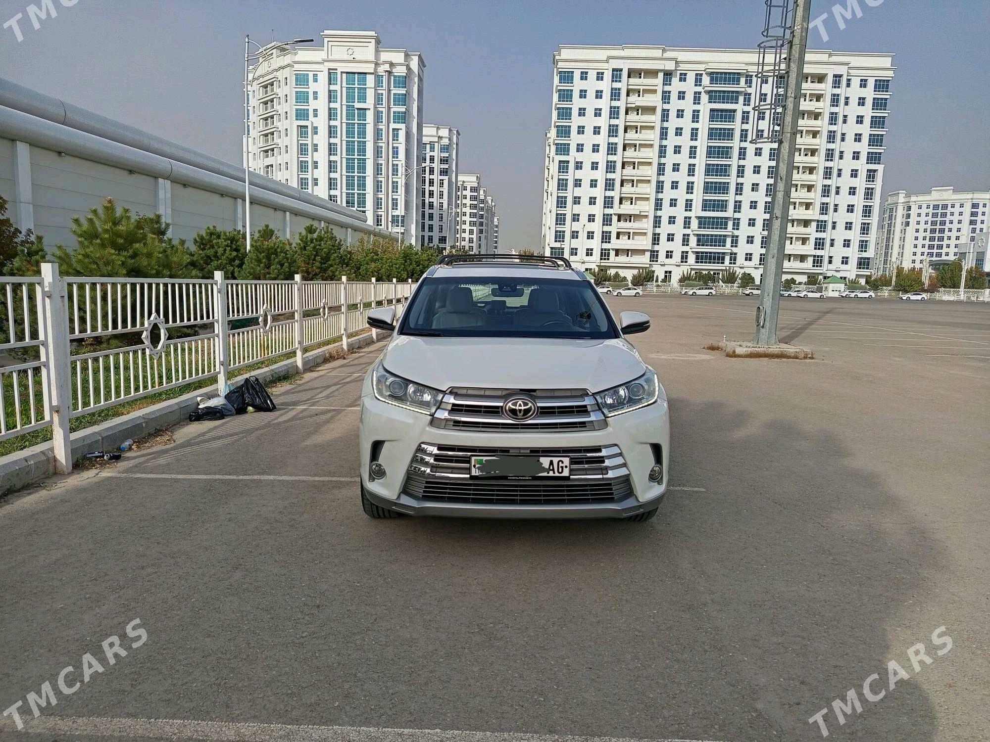 Toyota Highlander 2018 - 490 000 TMT - Ашхабад - img 1