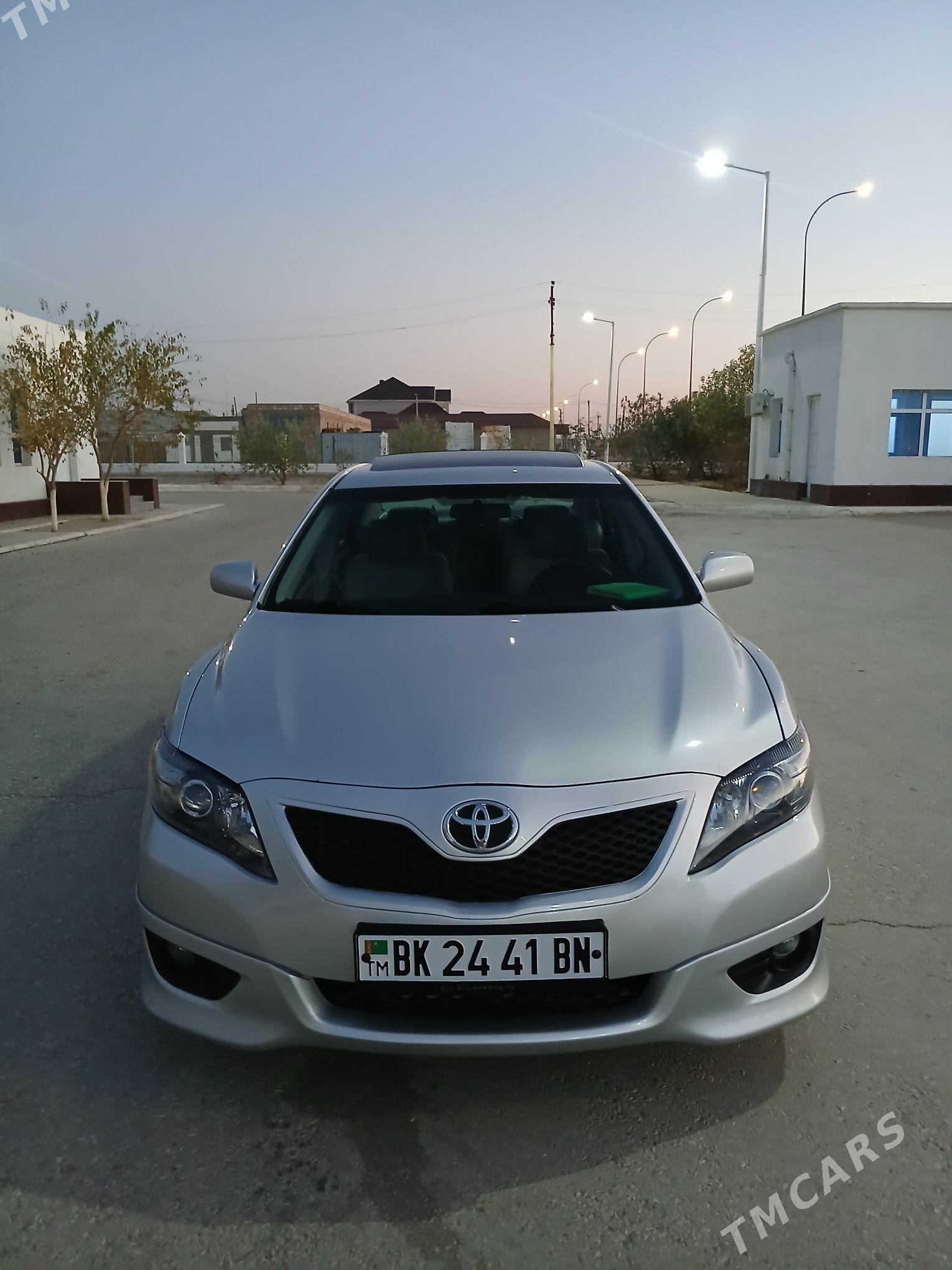 Toyota Camry 2008 - 200 000 TMT - Гумдаг - img 1