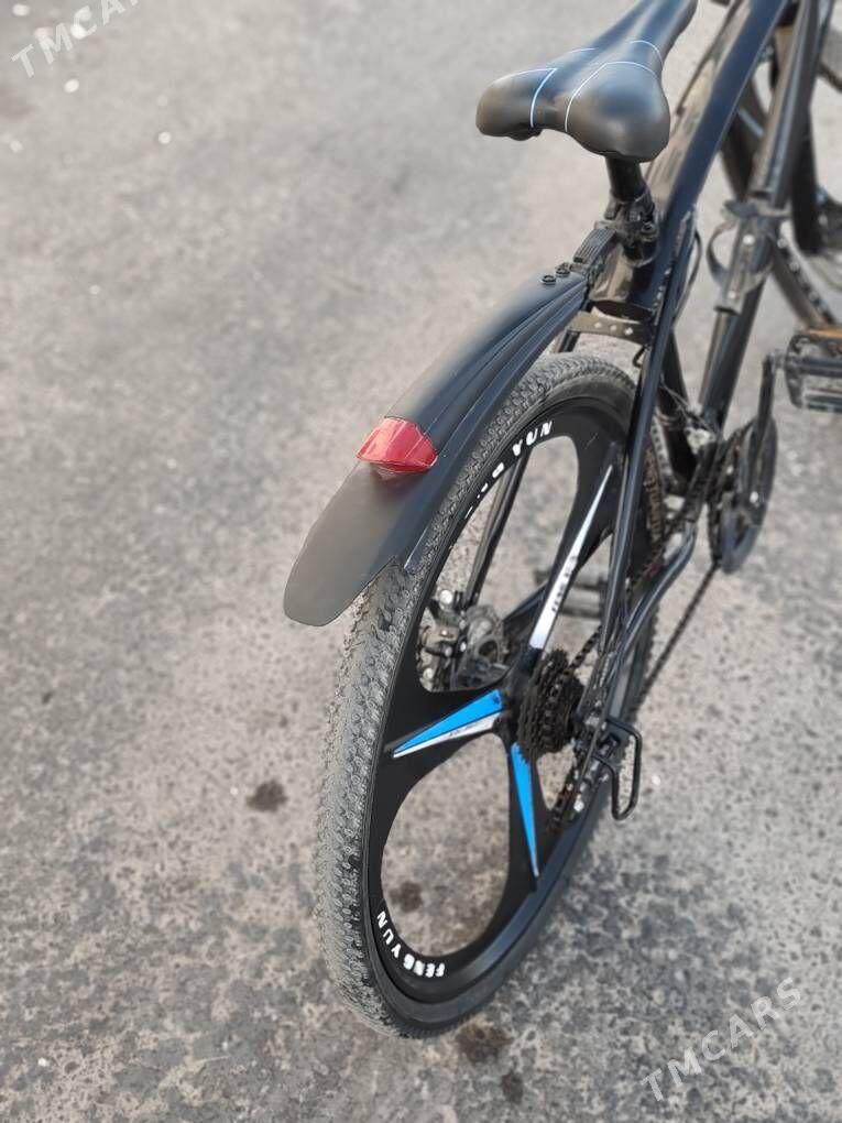 BMW - Туркменабат - img 1