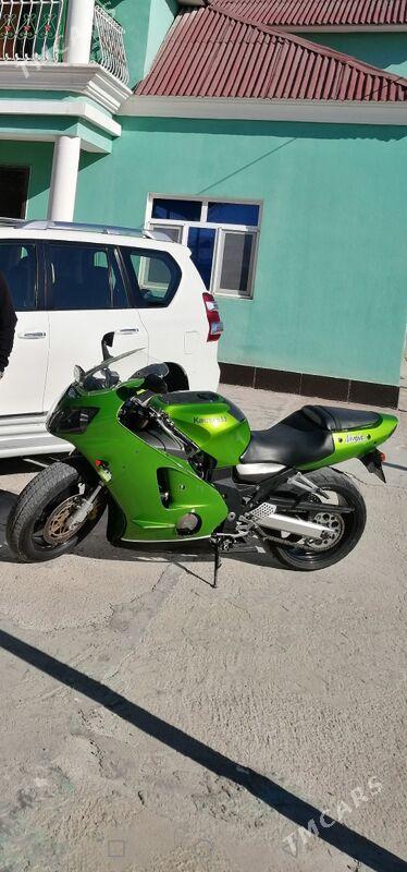 Yamaha Artistic 2006 - 200 000 TMT - Gumdag - img 3