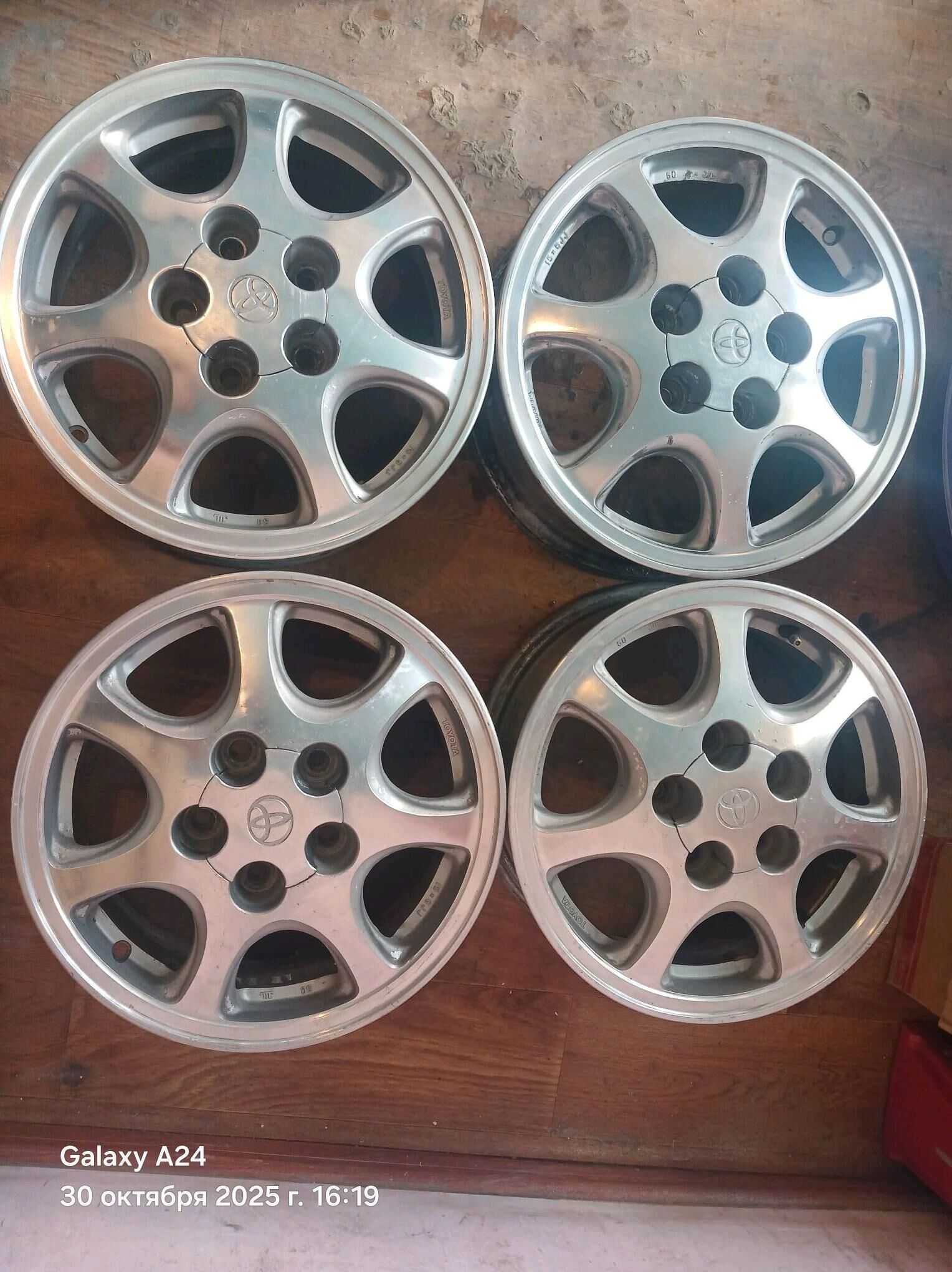 Mark diska 15 orginal toyota 2 100 TMT - Кёнеургенч - img 1