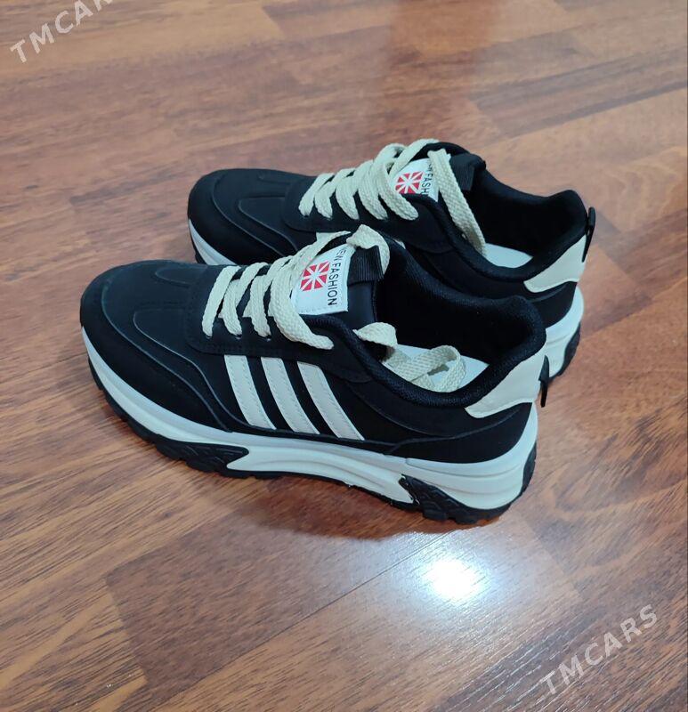 кроссовки - Parahat 4 - img 1