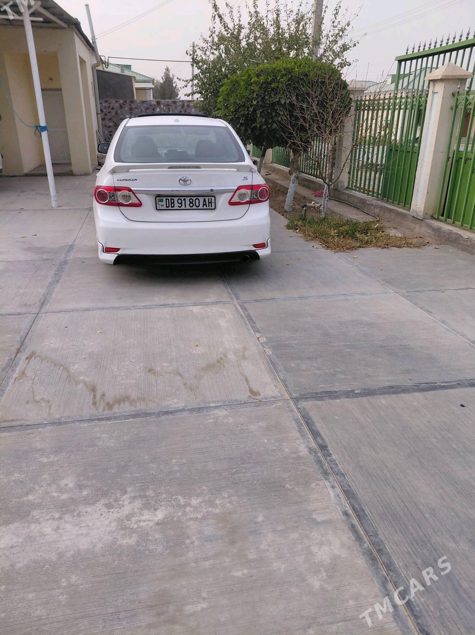 Toyota Corolla 2011 - 170 000 TMT - Gökdepe - img 4