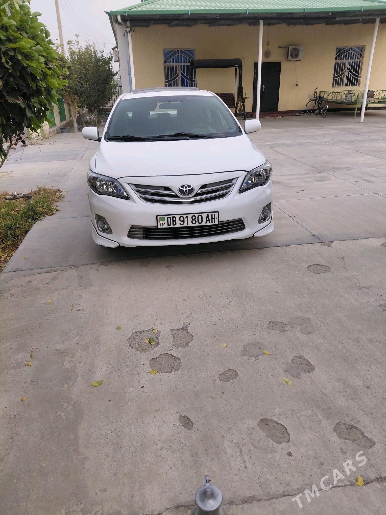 Toyota Corolla 2011 - 170 000 TMT - Gökdepe - img 3