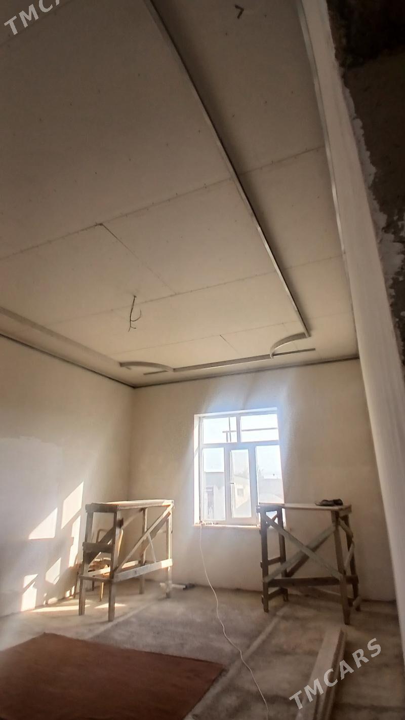 ÄNEW KAROWNIK ARZAN JAÝ - Анев - img 2