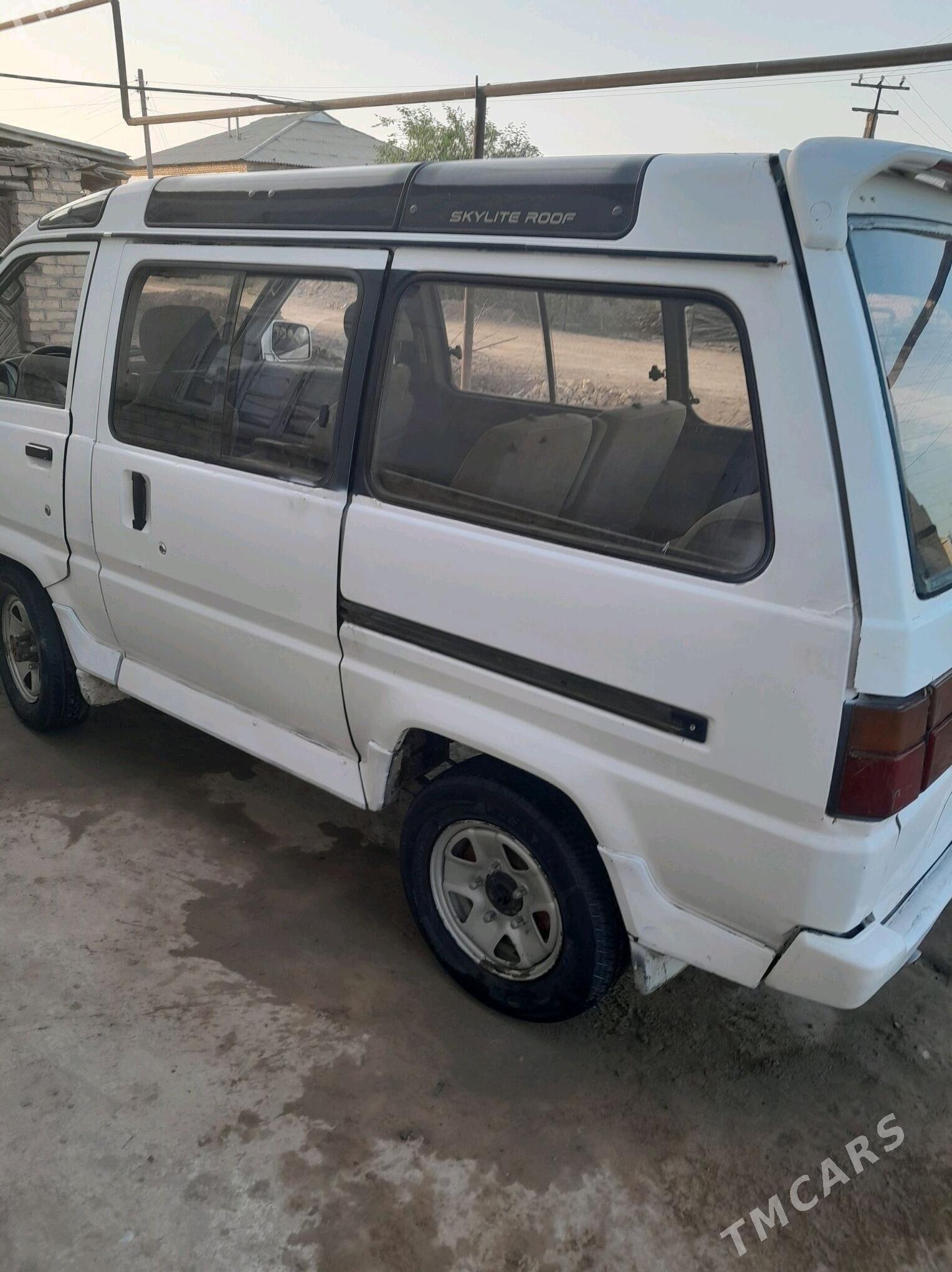 Toyota Lite ace 1991 - 20 000 TMT - Mary - img 2