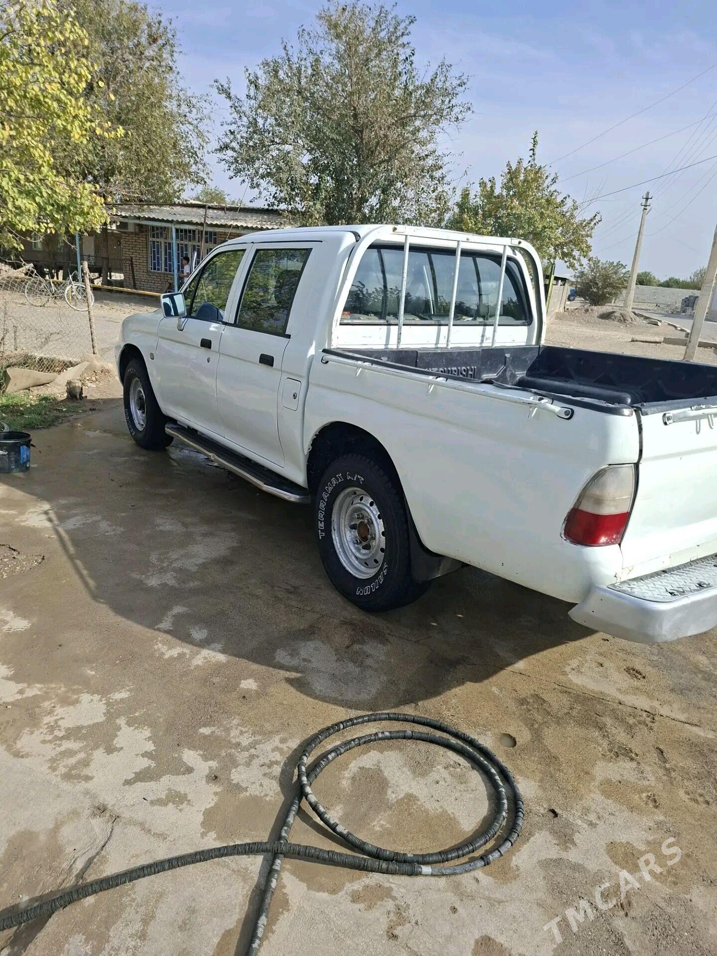 Mitsubishi L200 2006 - 95 000 TMT - Ak bugdaý etraby - img 5