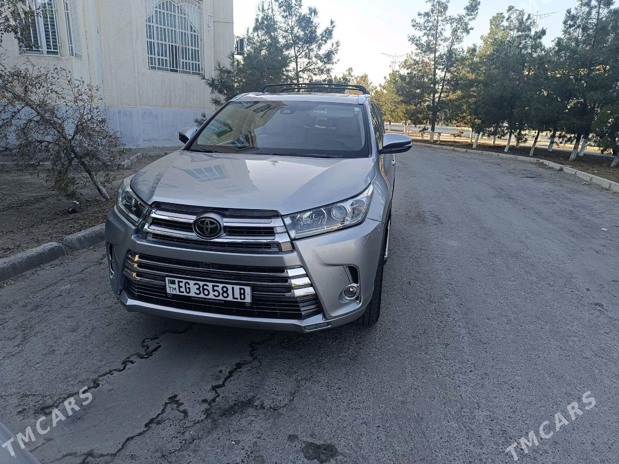 Toyota Highlander 2018 - 460 000 TMT - Türkmenabat - img 1