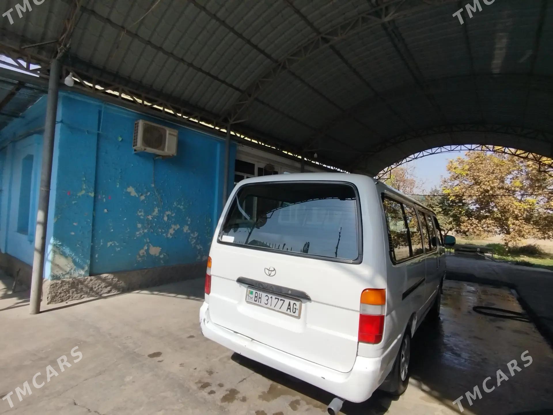Toyota Hiace 2001 - 90 000 TMT - Ашхабад - img 3