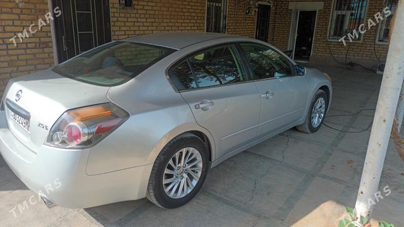 Nissan Altima 2010 - 120 000 TMT - Baýramaly - img 2