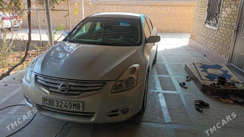 Nissan Altima 2010 - 120 000 TMT - Baýramaly - img 3