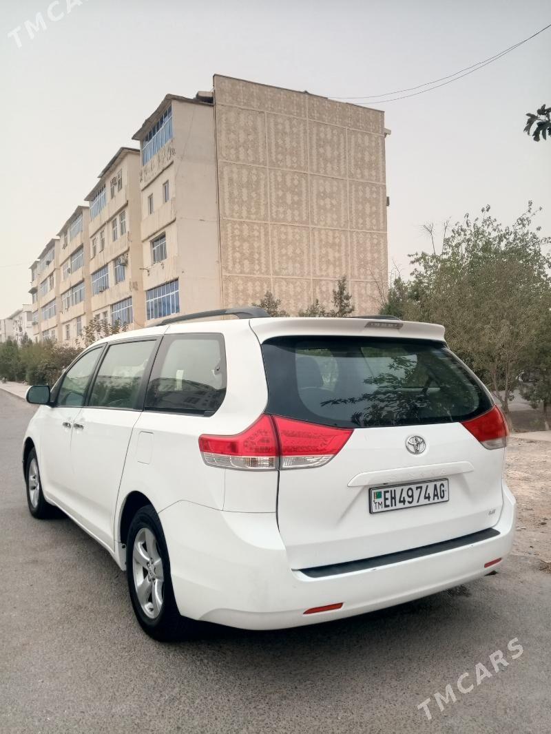 Toyota Sienna 2012 - 310 000 TMT - Ашхабад - img 6