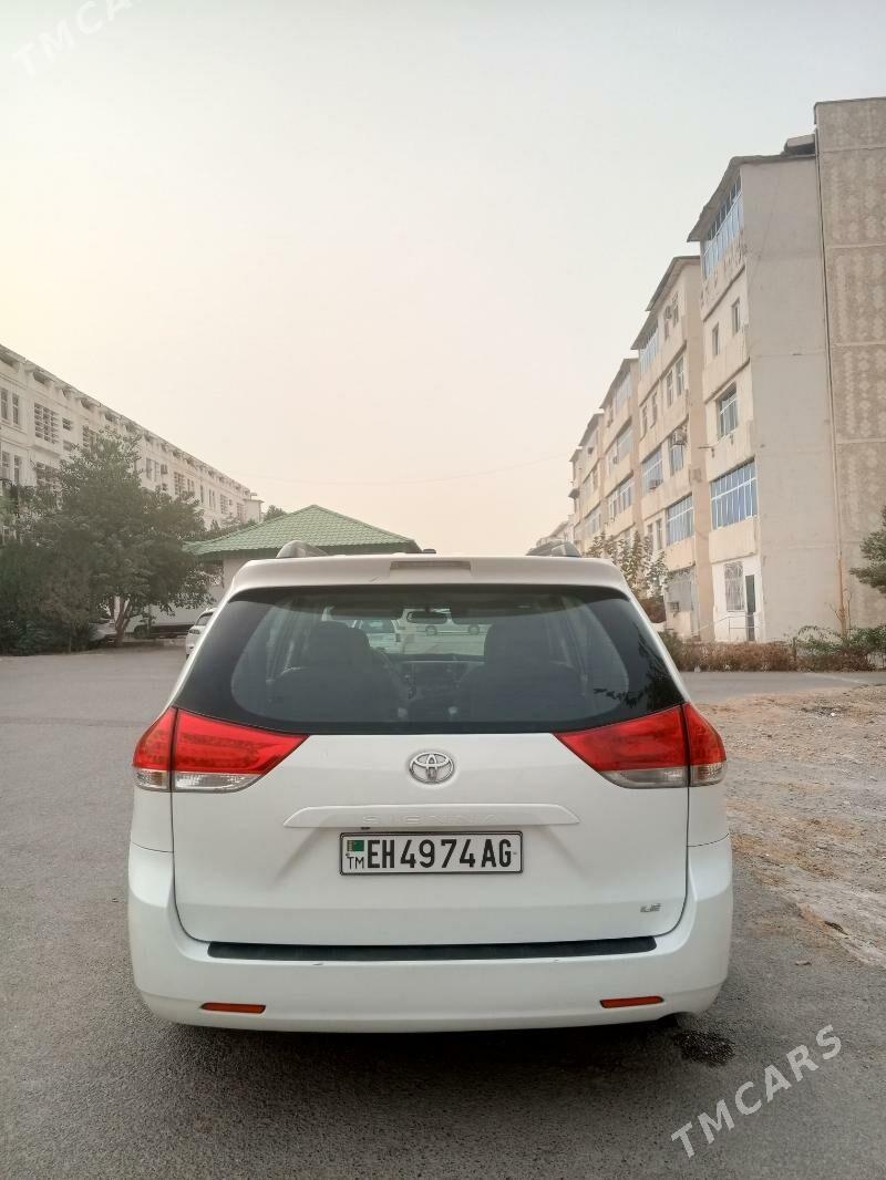 Toyota Sienna 2012 - 310 000 TMT - Ашхабад - img 8