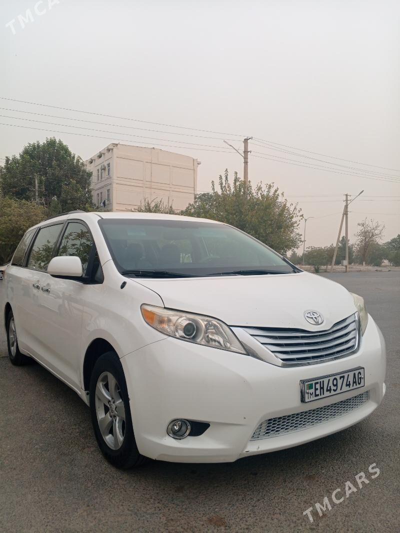 Toyota Sienna 2012 - 310 000 TMT - Ашхабад - img 3