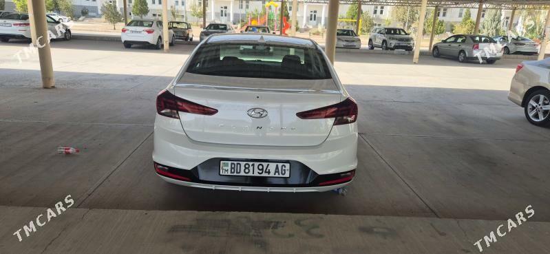 Hyundai Elantra 2020 - 189 000 TMT - Кëши - img 3