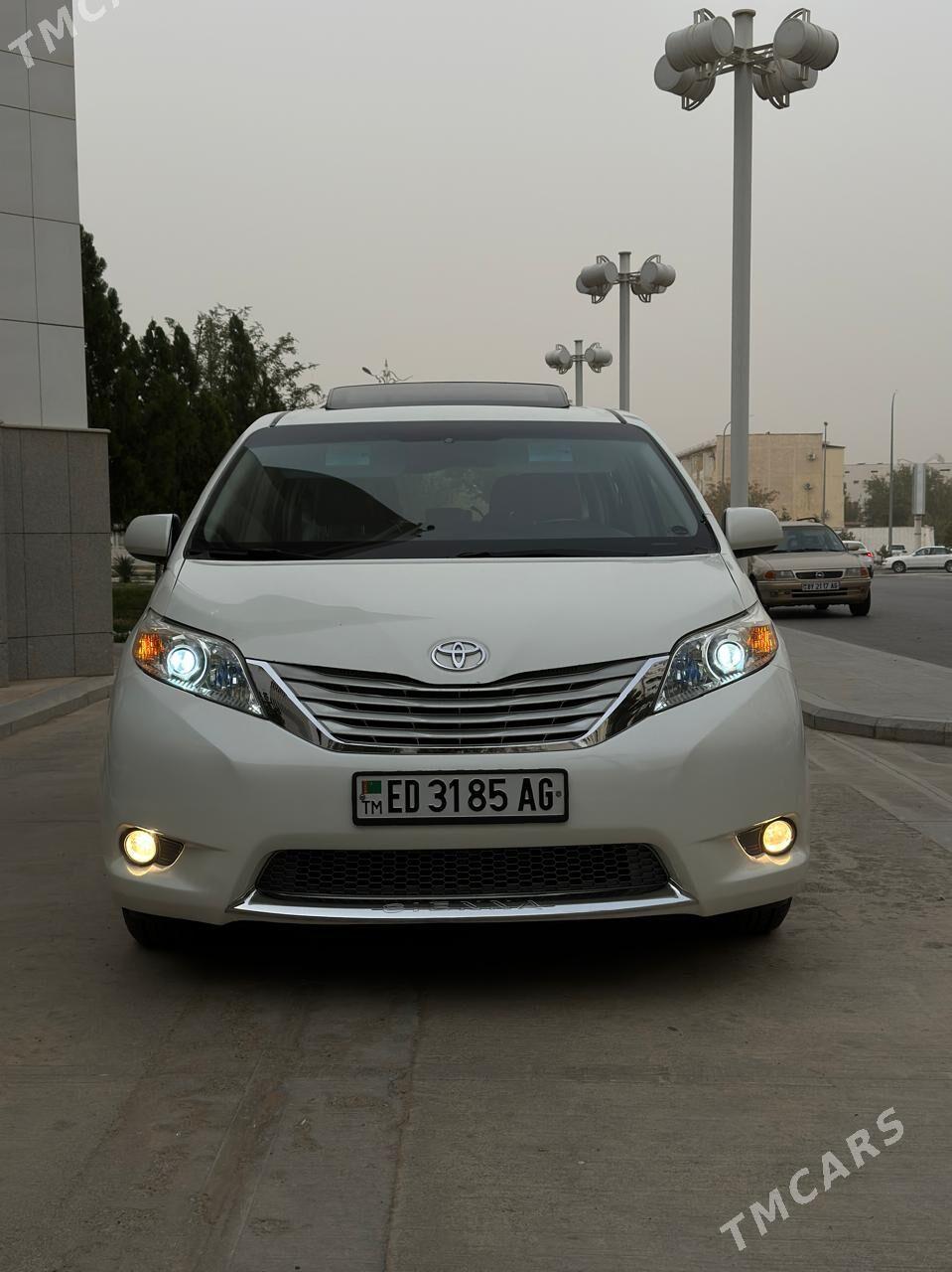 Toyota Sienna 2011 - 348 000 TMT - 6 мкр - img 3
