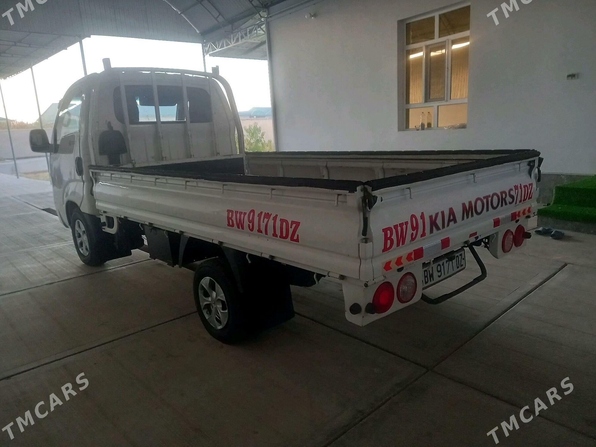 Kia Bongo 2015 - 220 000 TMT - Daşoguz - img 4