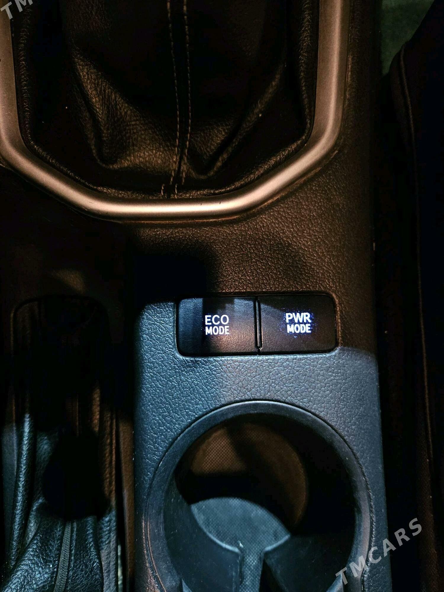 Toyota Hilux 2020 - 510 000 TMT - Aşgabat - img 8