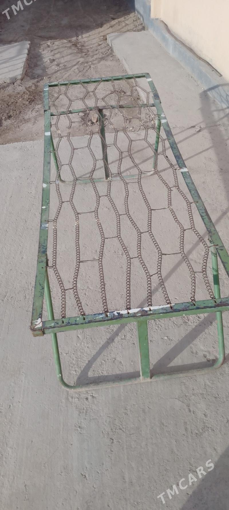 krowat - етр. Туркменбаши - img 1