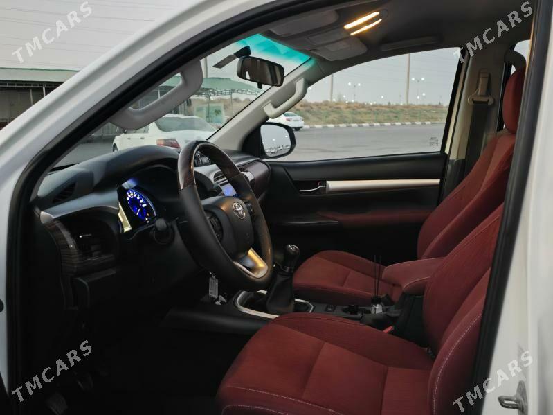 Toyota Hilux 2020 - 525 000 TMT - Aşgabat - img 7