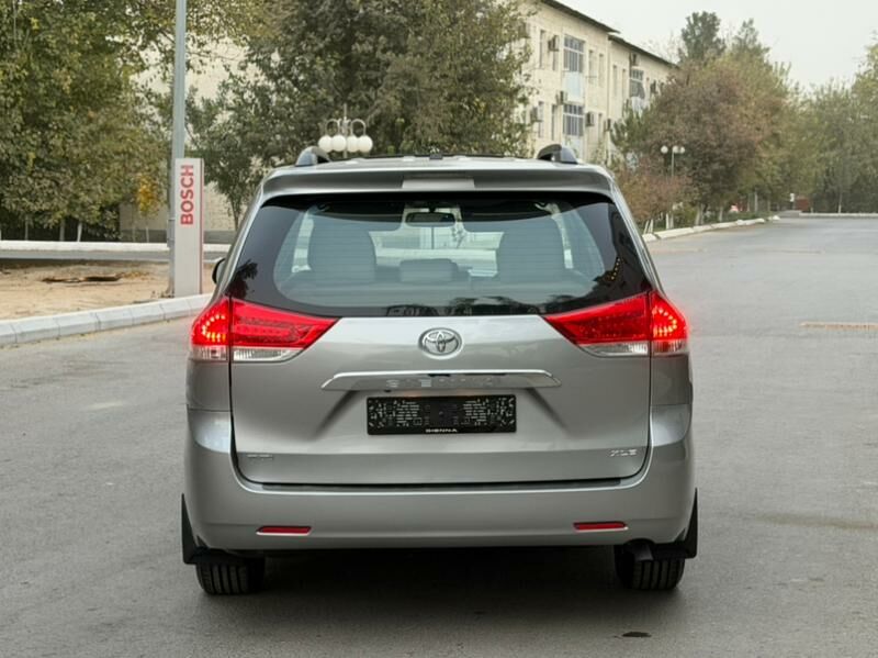 Toyota Sienna 2015 - 352 000 TMT - Ашхабад - img 3