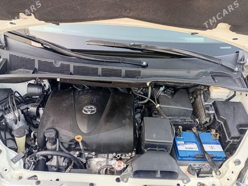 Toyota Sienna 2018 - 395 000 TMT - Ашхабад - img 7