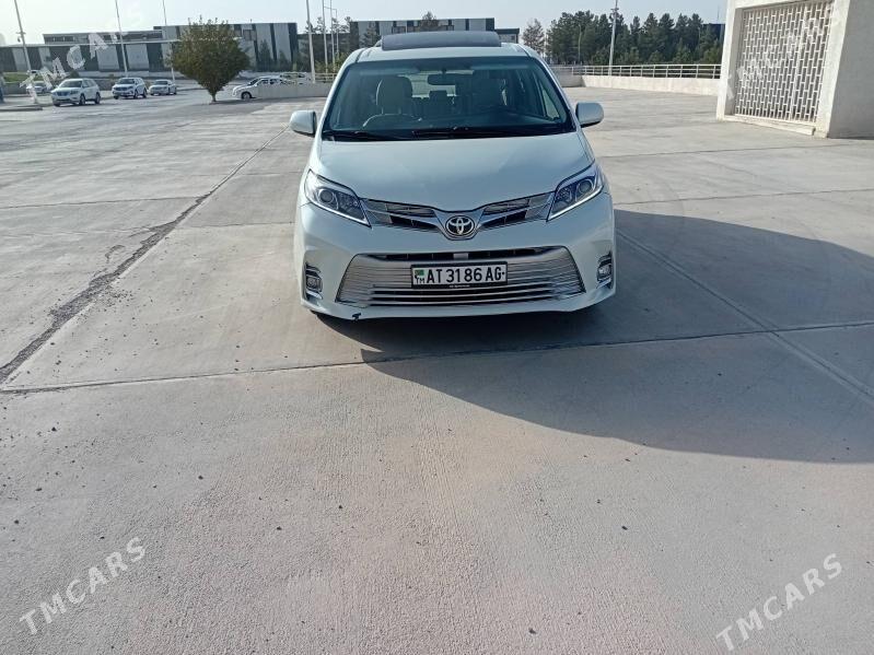 Toyota Sienna 2018 - 395 000 TMT - Ашхабад - img 1