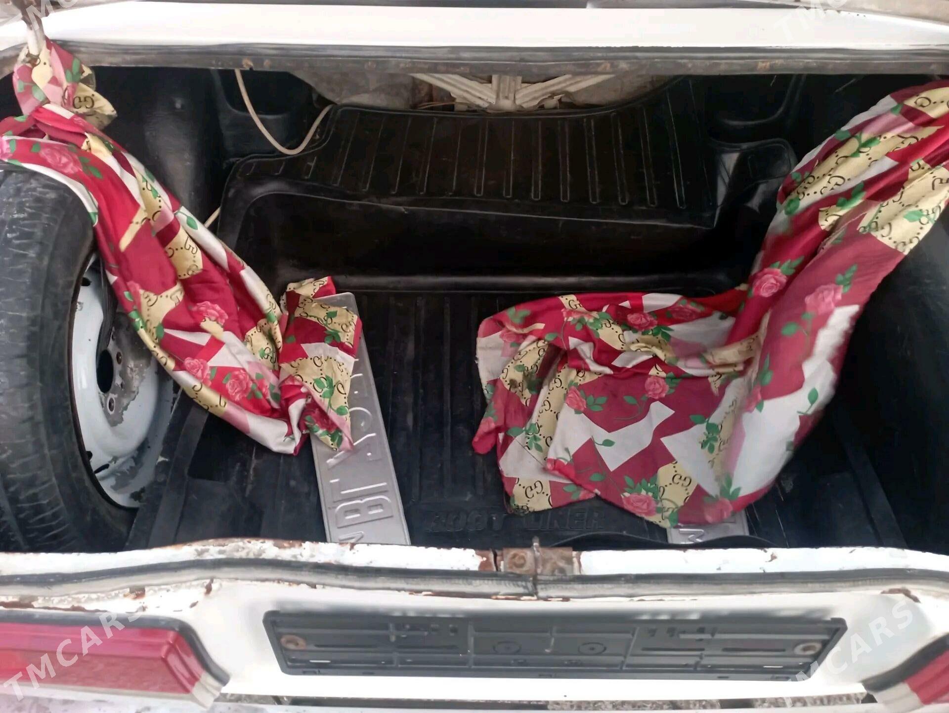 Lada 2107 1996 - 19 000 TMT - Bäherden - img 4