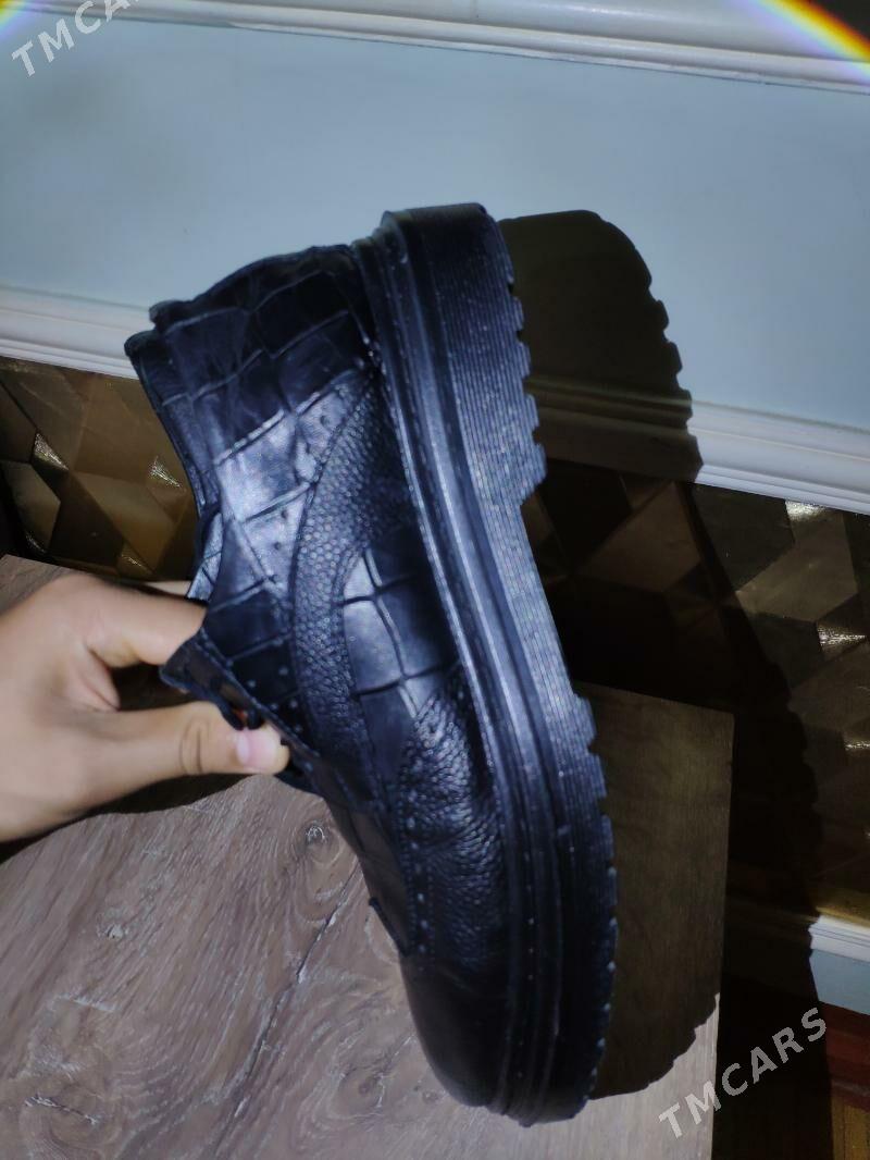 Orijinal 100% Deri razmer 42 - Саят - img 4