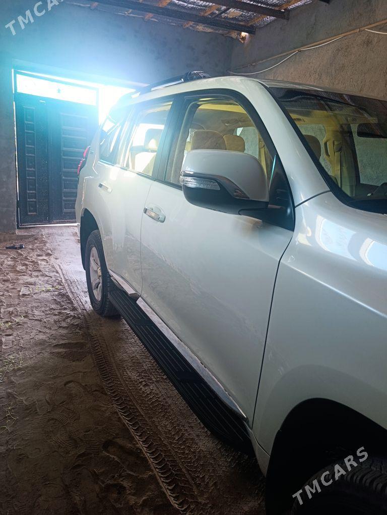 Toyota Land Cruiser Prado 2021 - 840 000 TMT - Şabat etr. - img 1