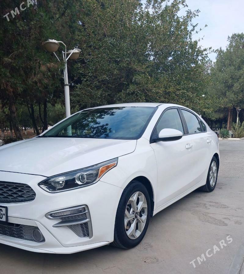 Kia Forte 2019 - 204 000 TMT - Kim raýon - img 1