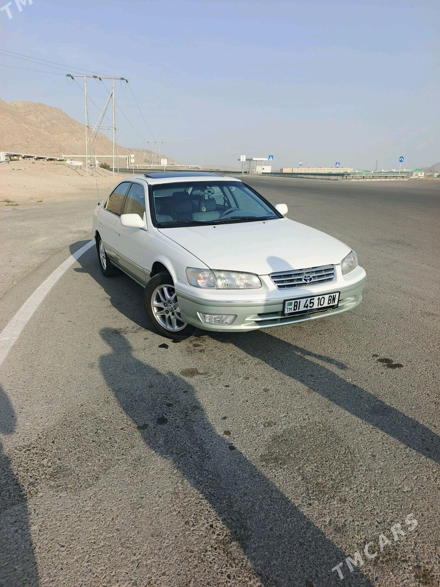 Toyota Camry 2000 - 180 000 TMT - Туркменбаши - img 1
