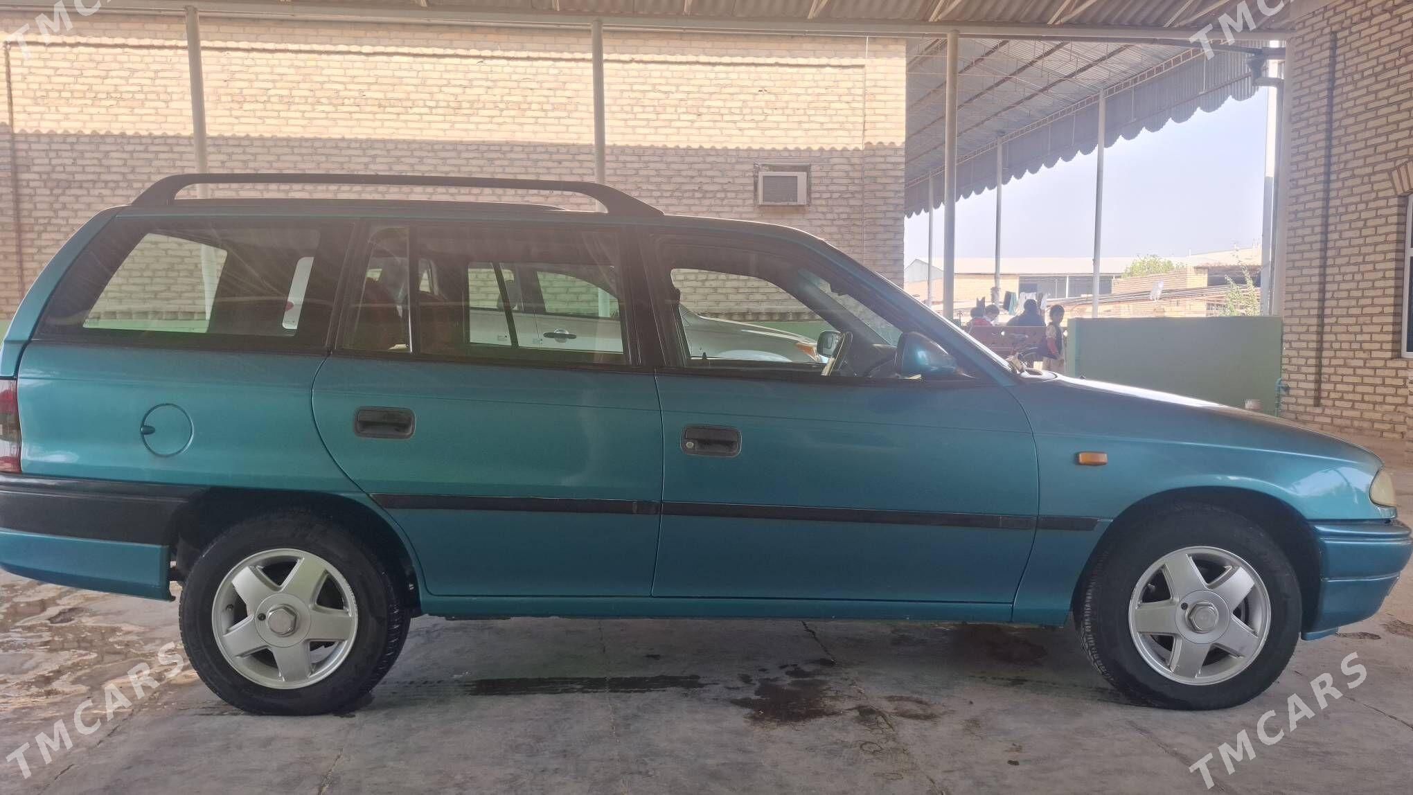 Opel Astra 1995 - 57 000 TMT - Мары - img 3