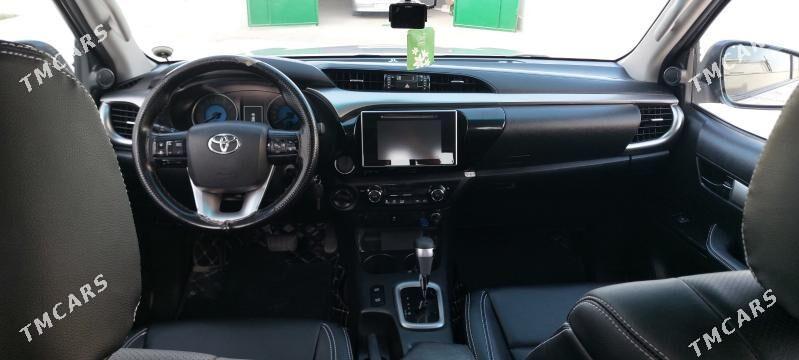 Toyota Hilux 2017 - 520 000 TMT - Bäherden - img 7
