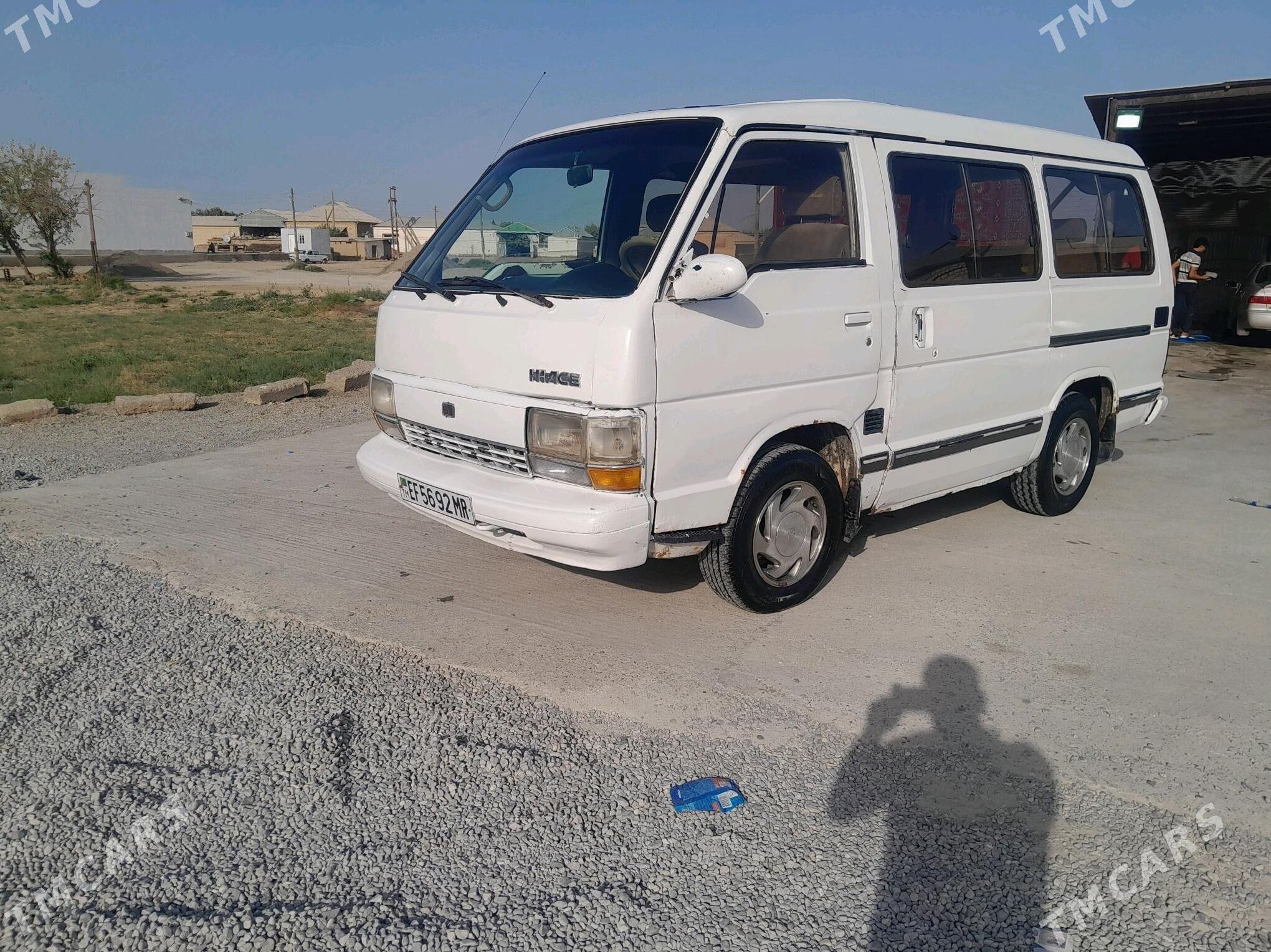Toyota Hiace 1988 - 30 000 TMT - Векильбазар - img 2