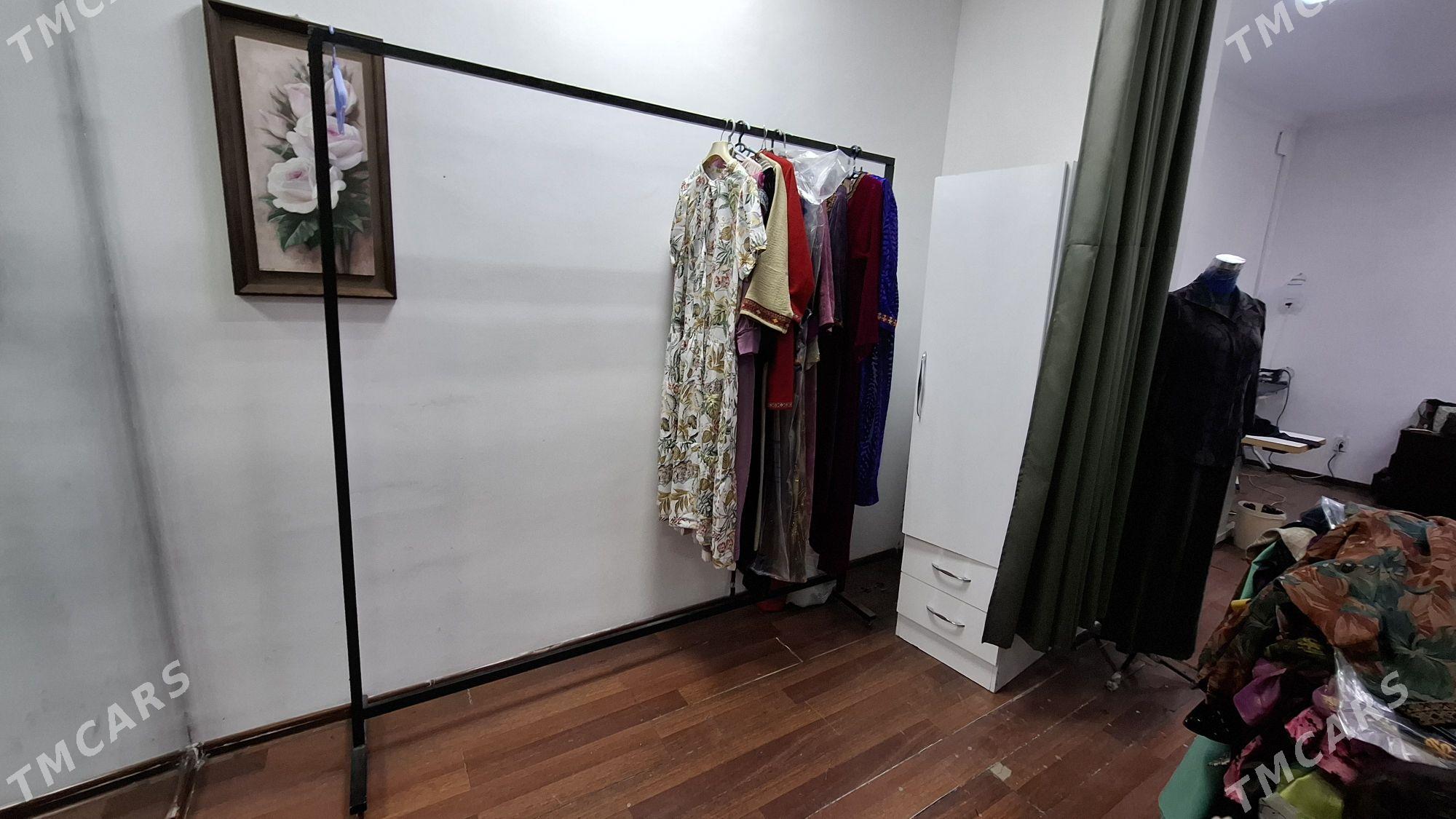 Demirden weshalka atelye uchin - Podwoýski köç. (Bitarap Türkmenistan şaýoly) - img 2