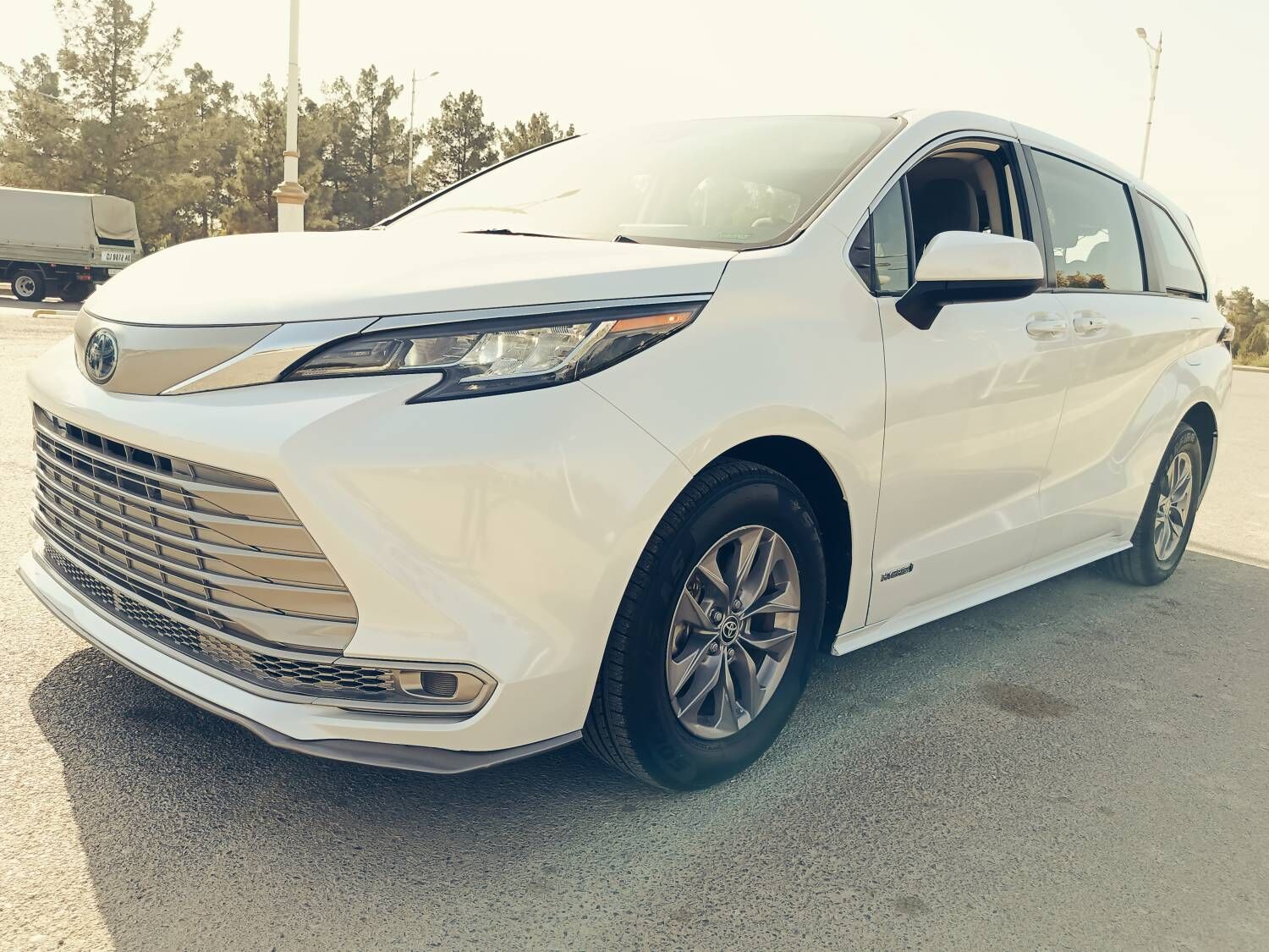 Toyota Sienna 2021 - 500 000 TMT - Ашхабад - img 2