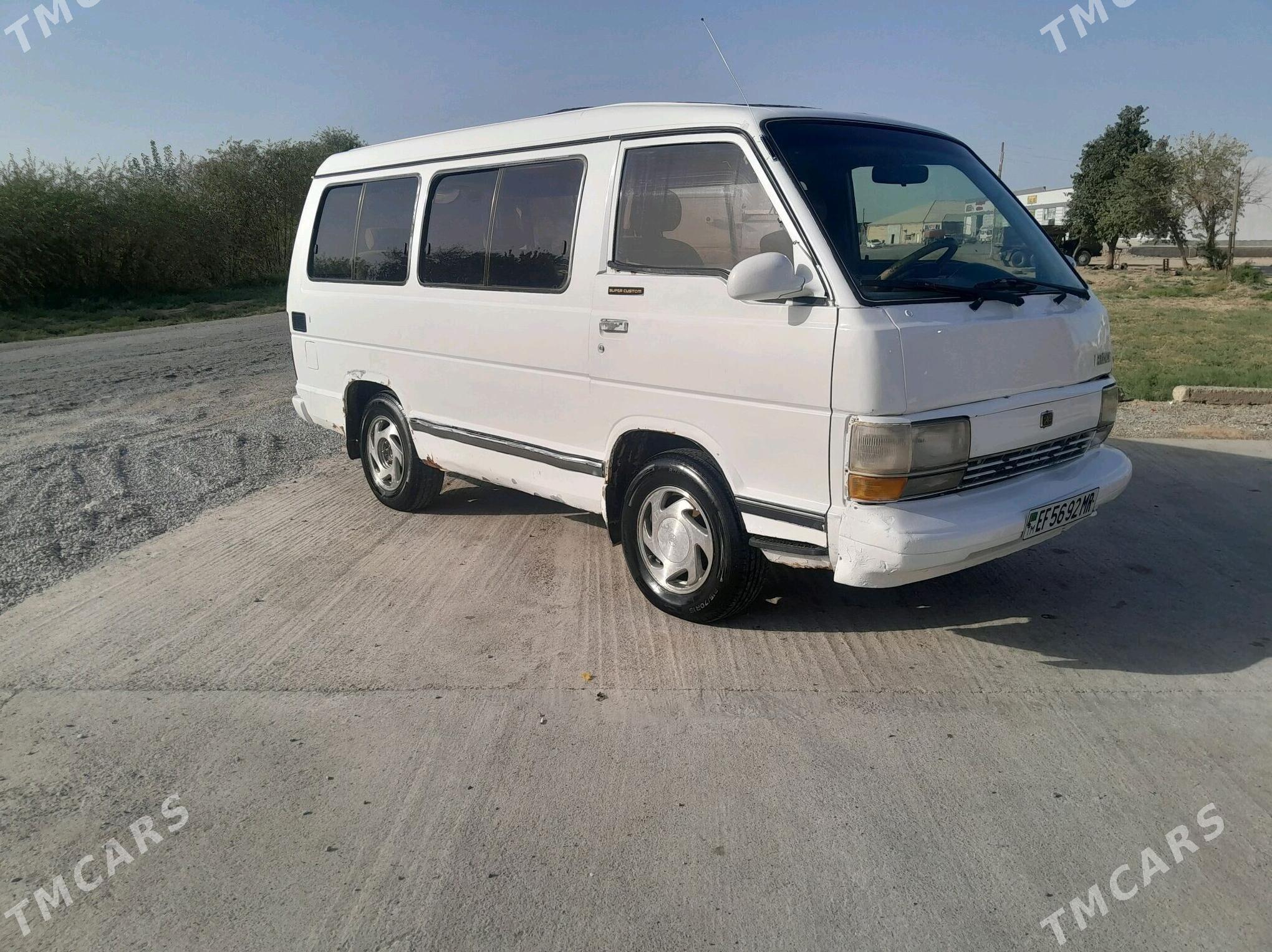 Toyota Hiace 1988 - 30 000 TMT - Векильбазар - img 3