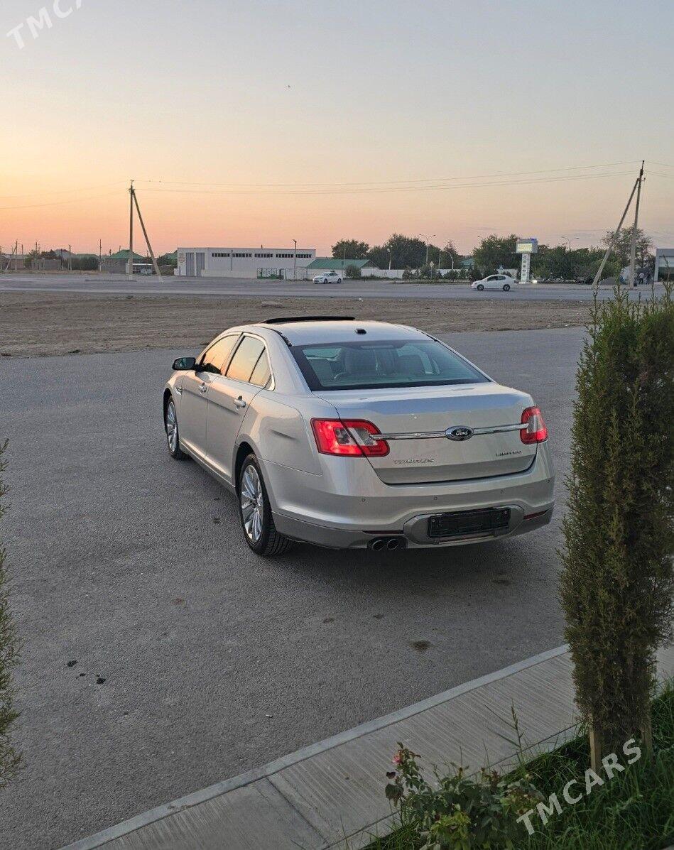 Ford Taurus 2011 - 220 000 TMT - Aşgabat - img 5