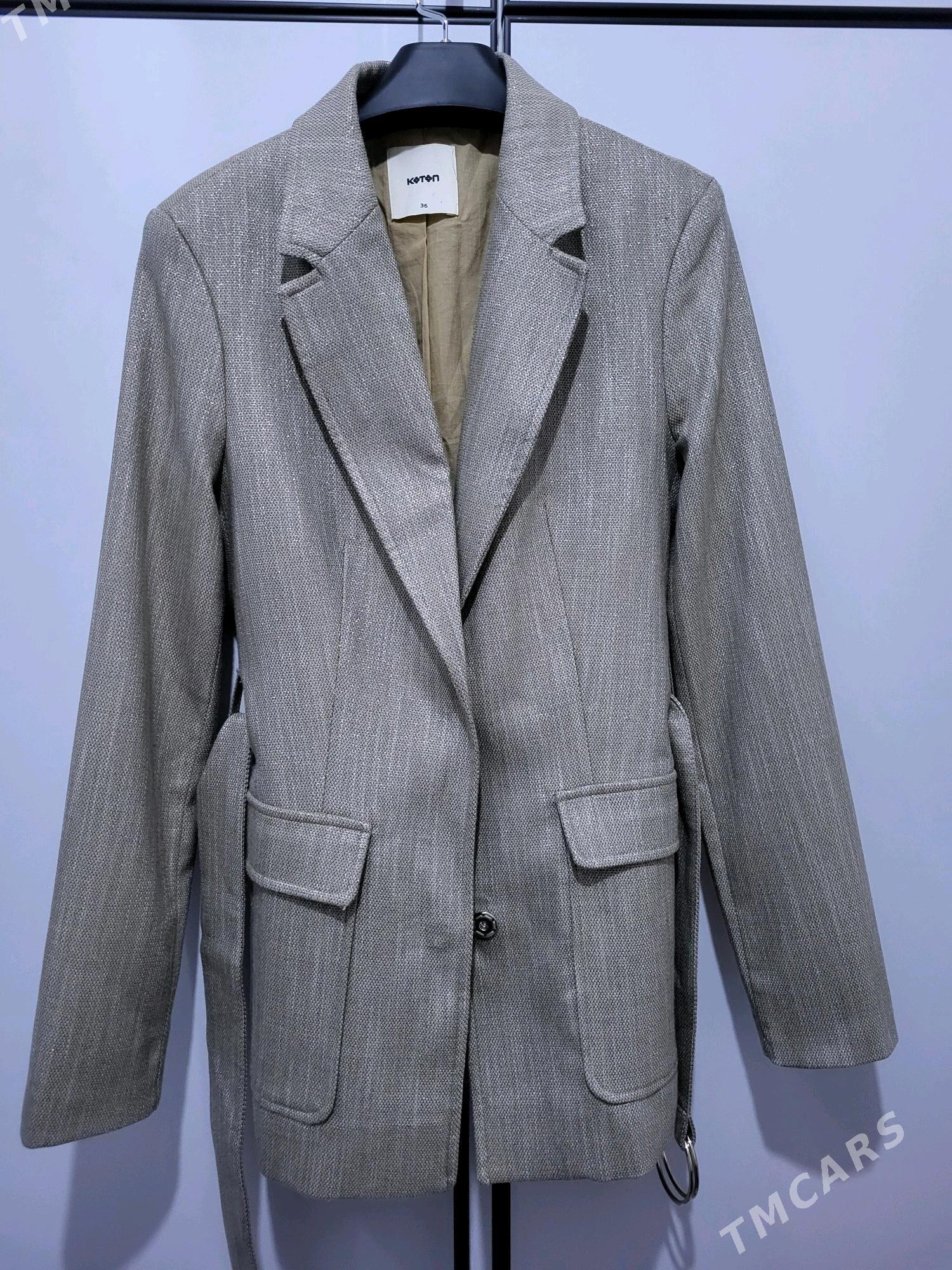 Koton penjek, kostyum - Gurtly - img 1