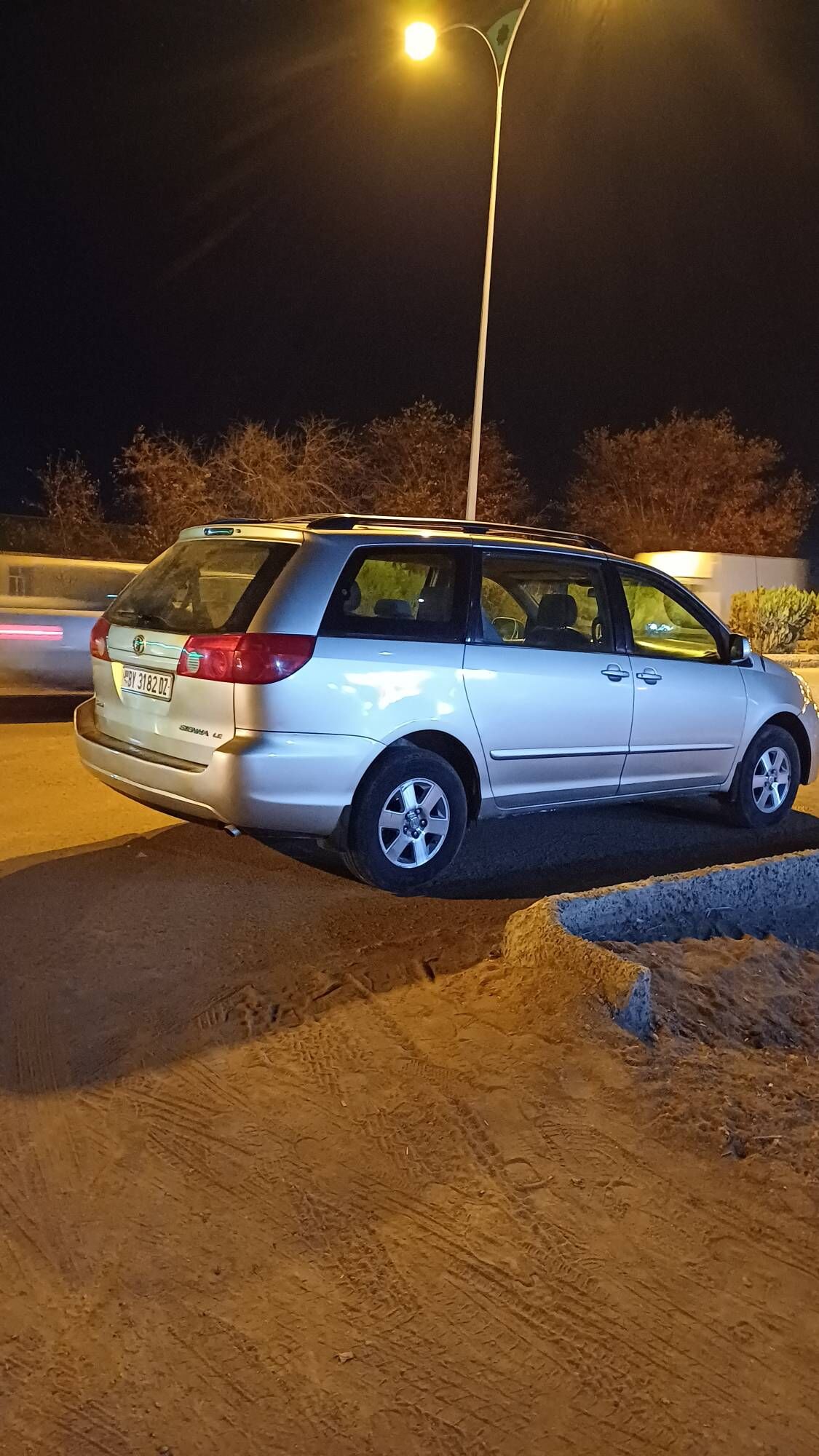 Toyota Sienna 2006 - 235 000 TMT - Кёнеургенч - img 7