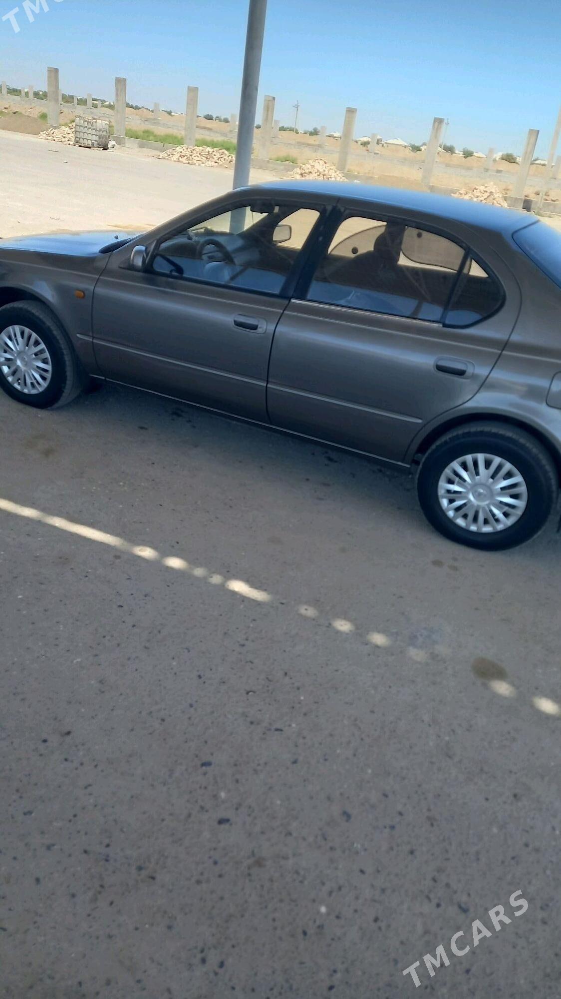 Toyota Camry 1995 - 70 000 TMT - Сакарчага - img 2