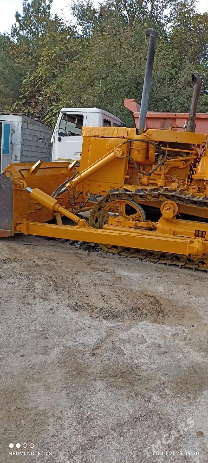 Caterpillar Dozer 1991 - 120 000 TMT - Aşgabat - img 1