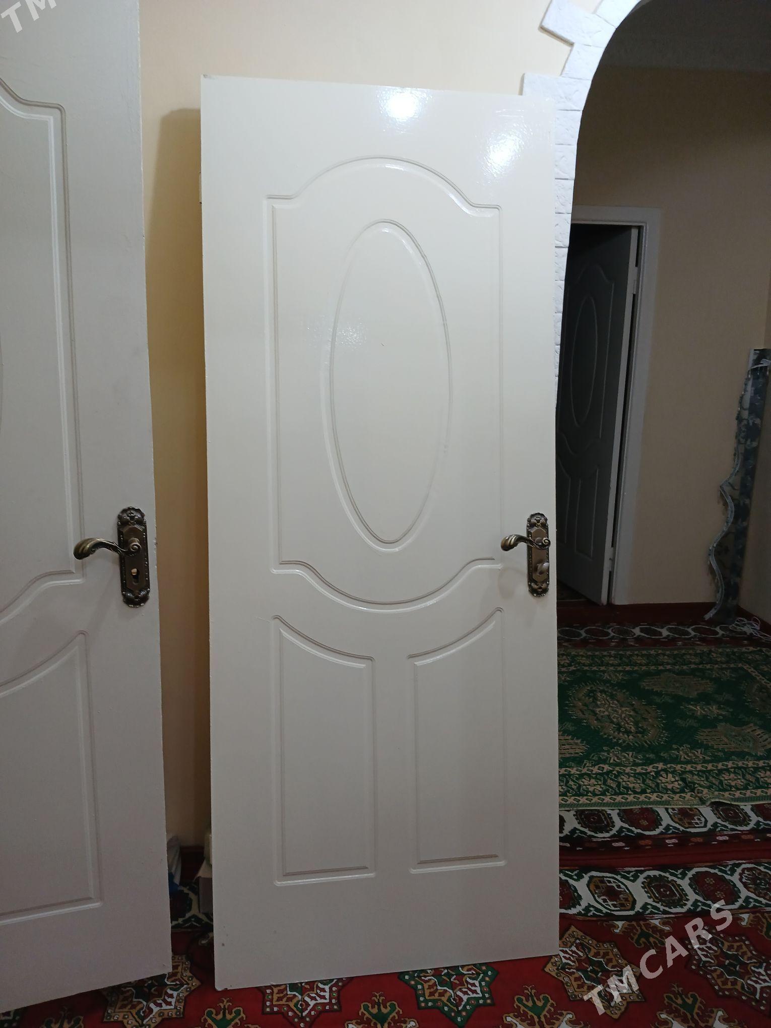 içki gapylar - Büzmeýin - img 1