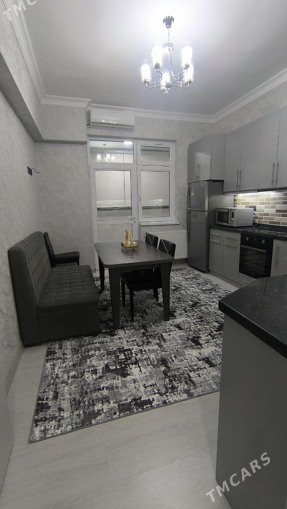 MIR 8/5 Surikow konesnyý - Parahat 8 - img 2