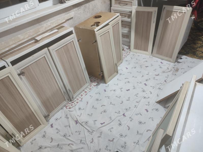 Kuhonnyý garnitur. - Aşgabat - img 1